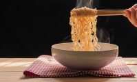 一碗面卖100元上海网红黄鱼面塌房：多位明星博主曾打卡